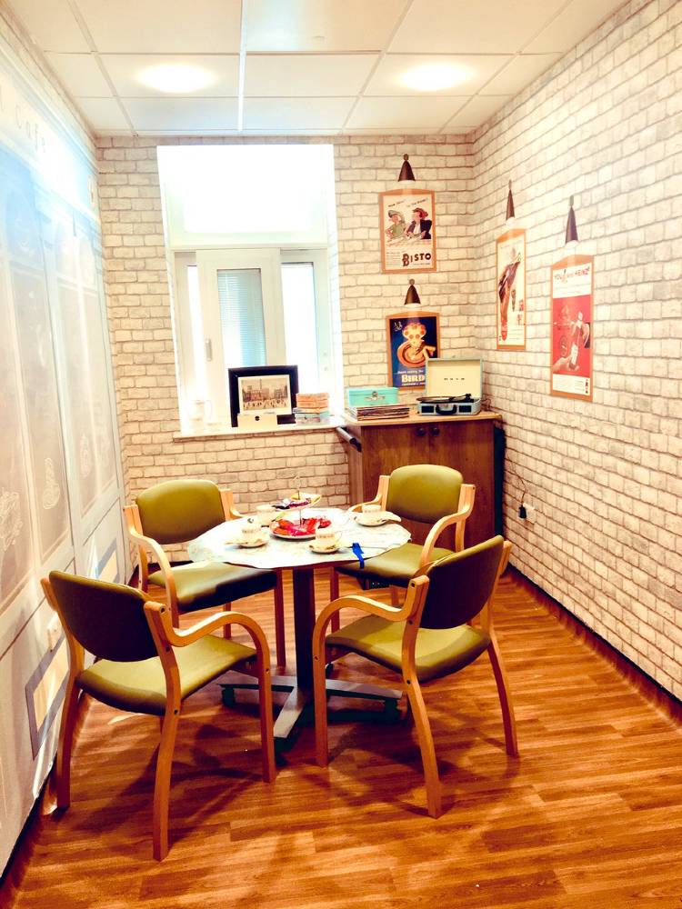 Bolton b3 activity room 5