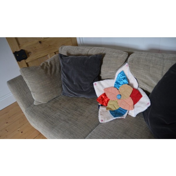 Bud Sensory Cushion - Image 8